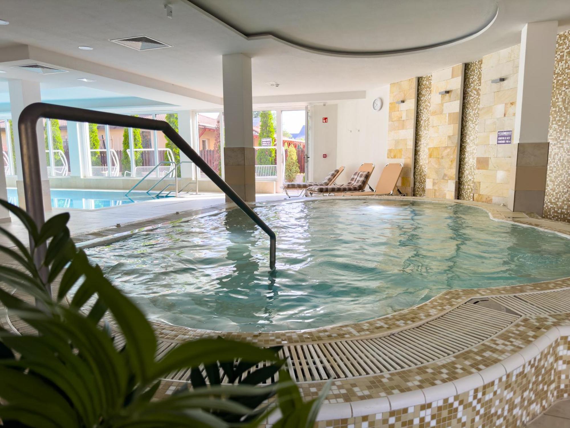 Hotel Aurora Miskolc Dış mekan fotoğraf