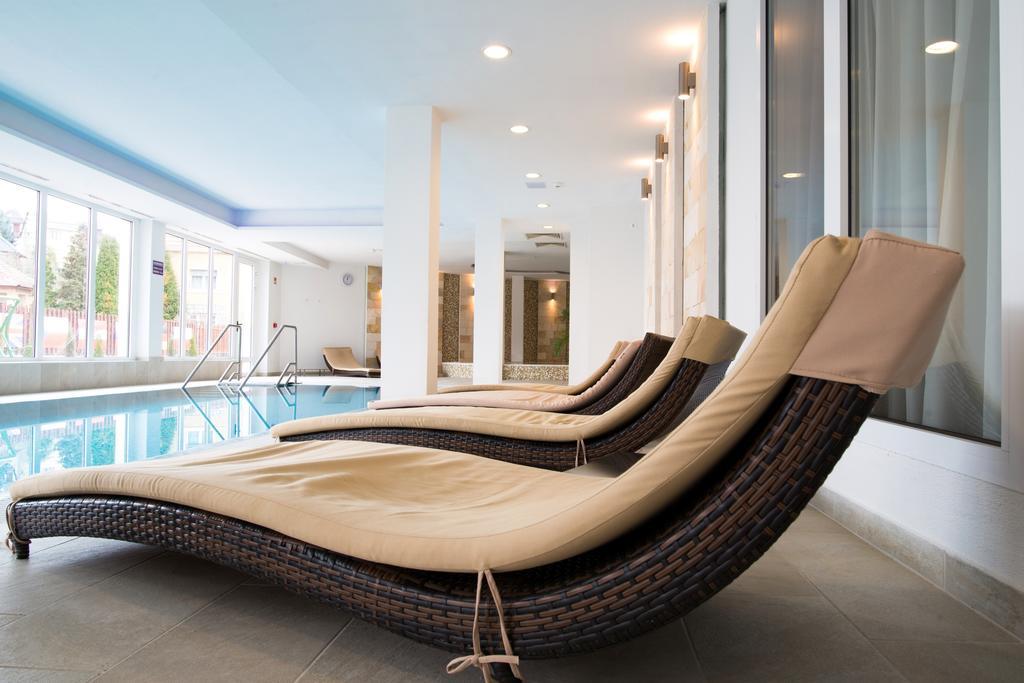 Hotel Aurora Miskolc Dış mekan fotoğraf
