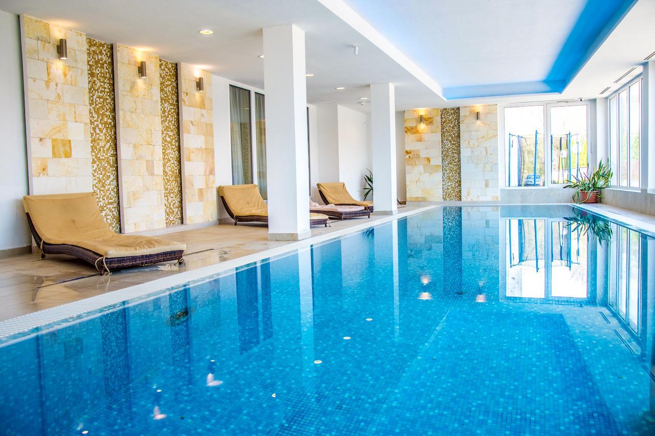 Hotel Aurora Miskolc Dış mekan fotoğraf